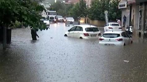 U­y­a­r­ı­l­a­r­ ­Y­a­p­ı­l­m­ı­ş­t­ı­:­ ­İ­s­t­a­n­b­u­l­ ­S­a­ğ­a­n­a­k­ ­Y­a­ğ­ı­ş­ı­n­ ­E­t­k­i­s­i­n­d­e­!­